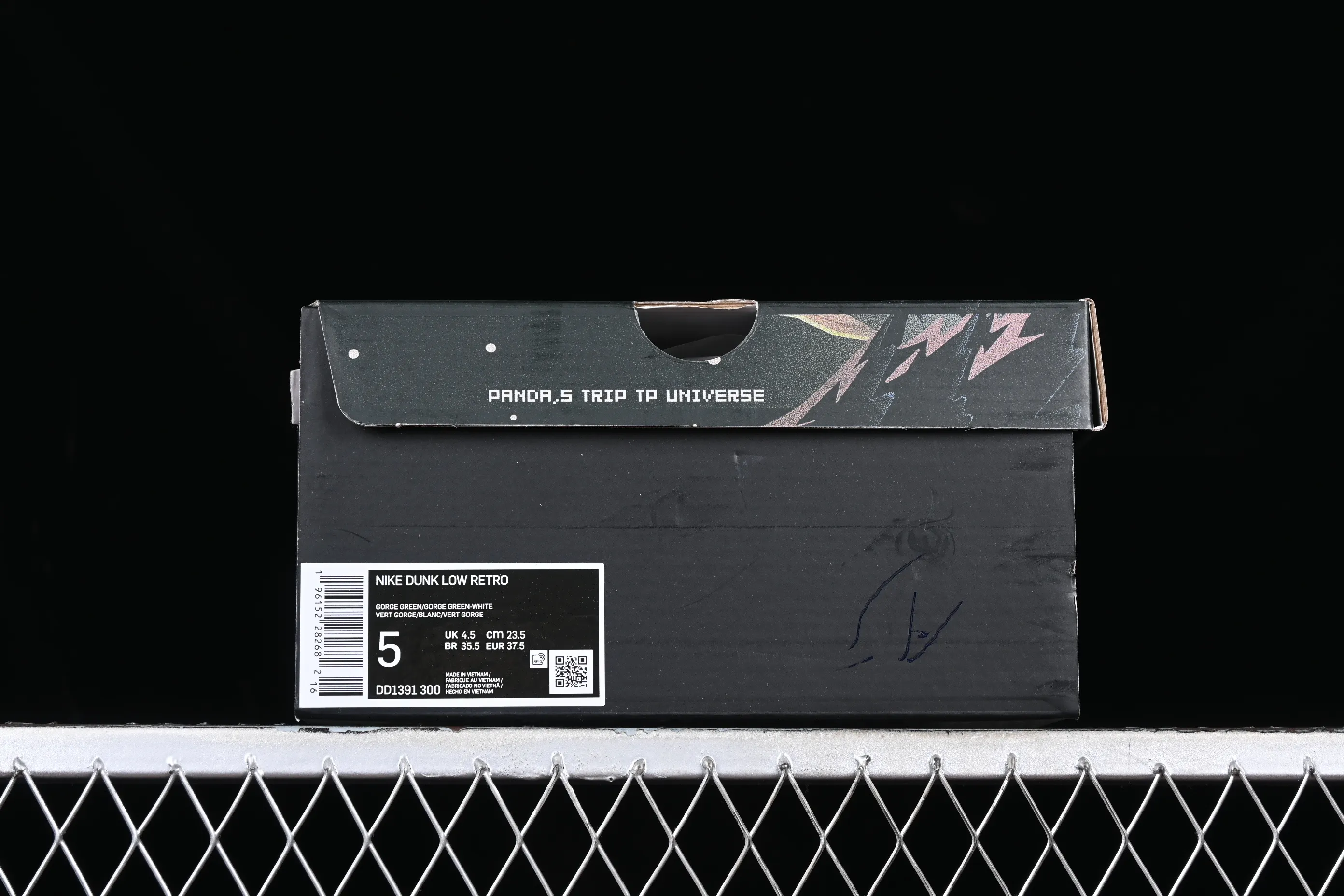 All Categories Nk SB Dunk Series Nk SB Dunk Low Low-top sneakers Nk Dunk Low "Miami Hurricanes" Space Exploration Star Trek Customized version of deconstructed straps retro distressed low-top sneakers DD1391-300